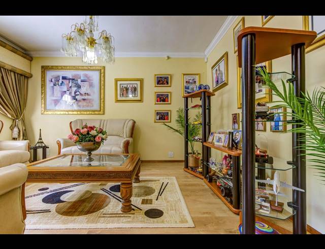 4 BEDROOM FREEHOLD FOR SALE IN RYNFIELD